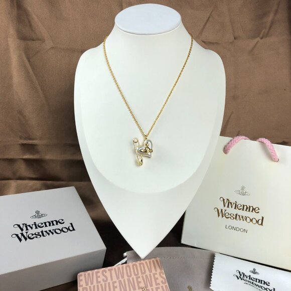 NWT Vivienne Westwood ORIETTA PENDANT NECKLACE - Picture 2 of 6